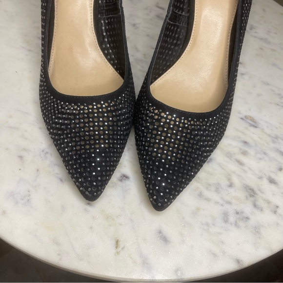Vince Camuto Shoes Size 8 Fabric Upper
Heels black pumps - Picture 3 of 6